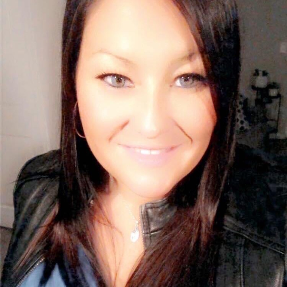 Meet your Posher, Cynthia
